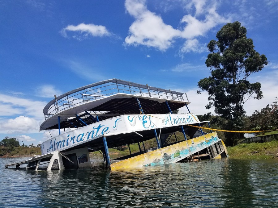 Guatape sunk ferry